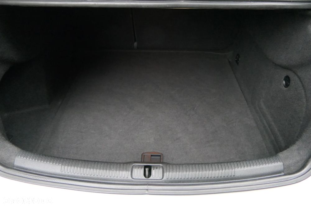 Audi A3 Limousine 1.6 TDI S tronic design - 30