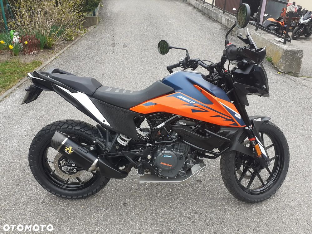 KTM Adventure - 32