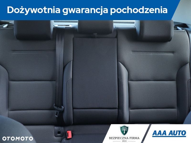 Volkswagen Golf - 12