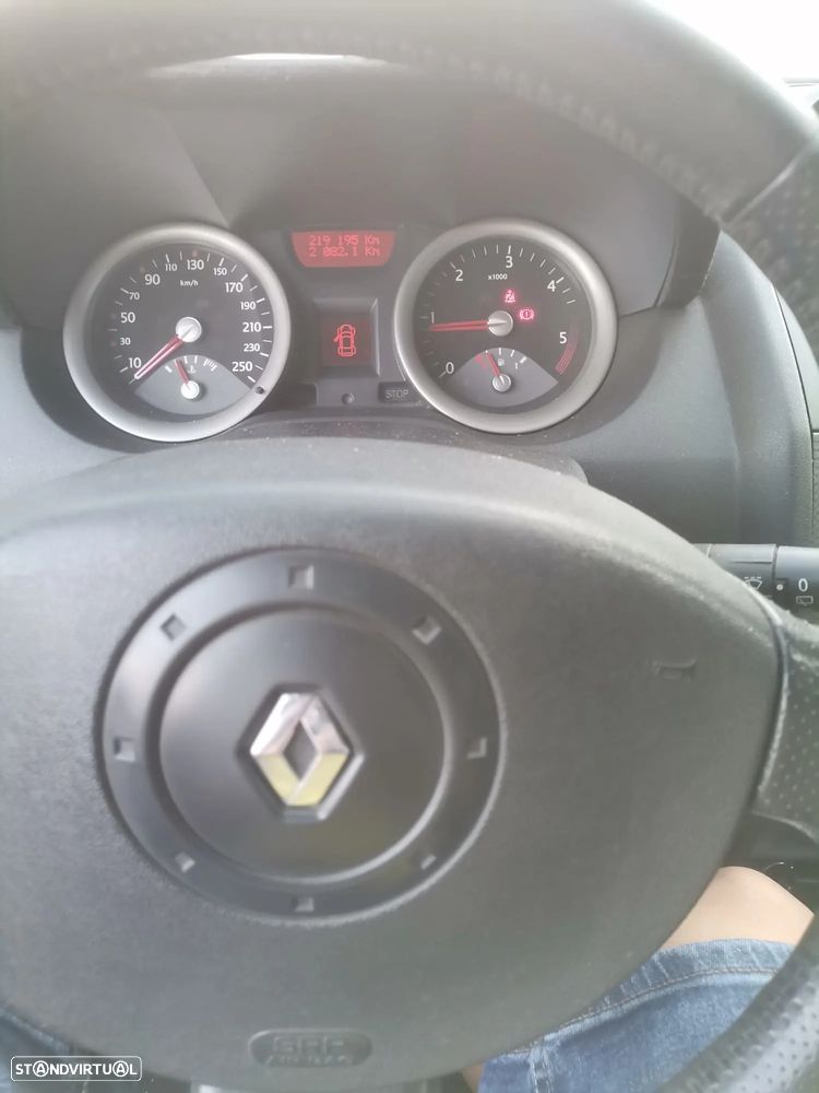 Renault Mégane 1.5 dCi Confort - 5