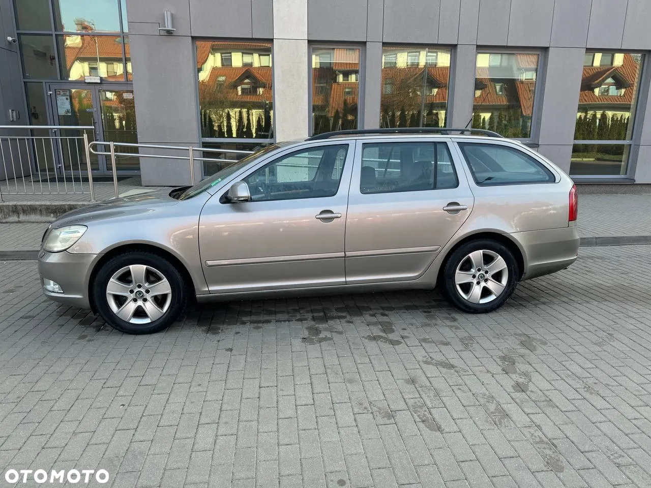 Skoda Octavia 2.0 TDI Ambiente - 32