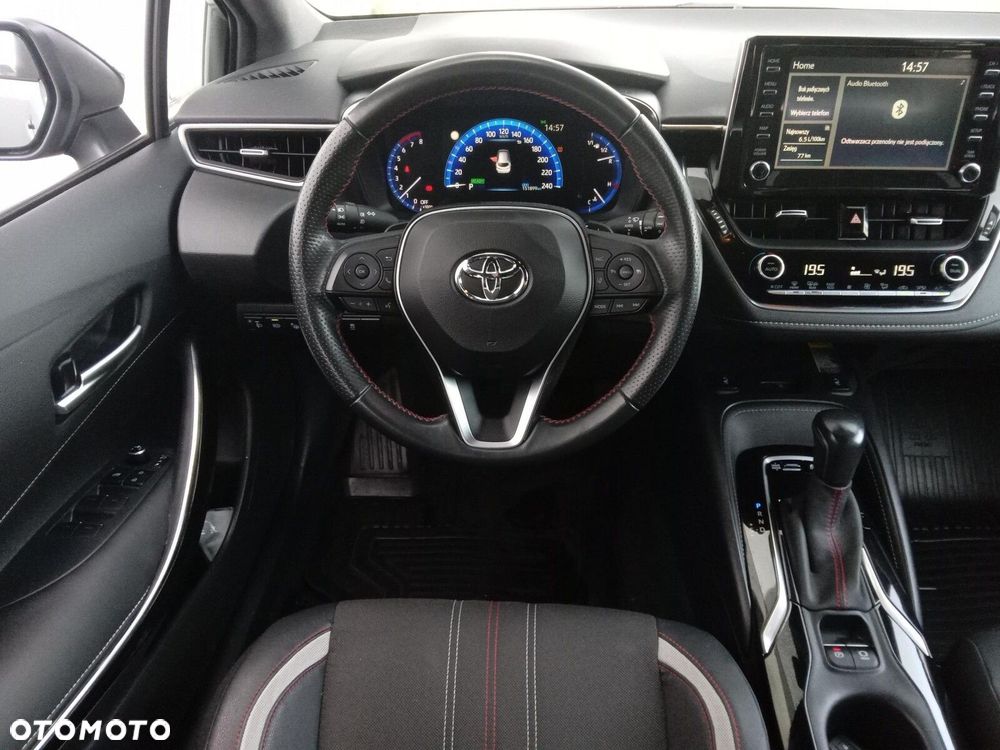 Toyota Corolla - 12