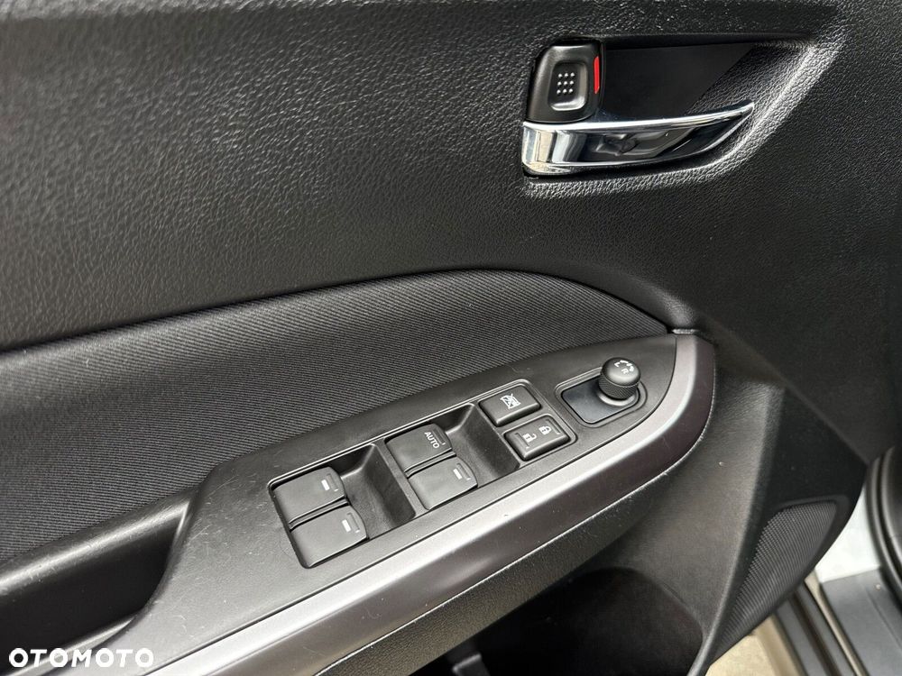 Suzuki Vitara - 10