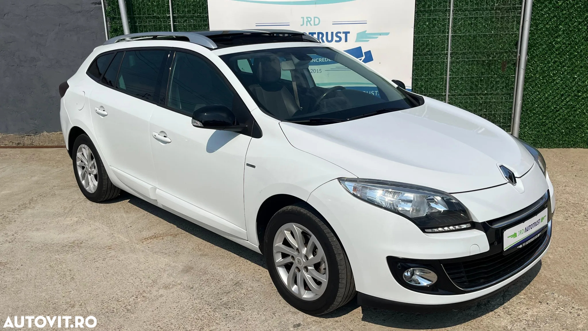 Renault Megane ENERGY dCi 110 Start & Stop Bose Edition - 2