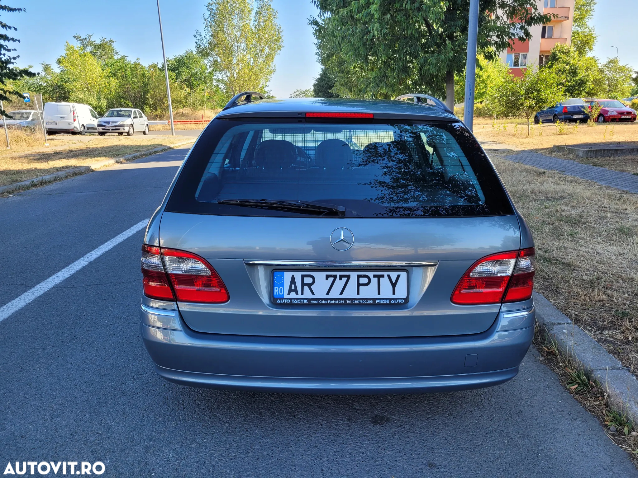 Mercedes-Benz E 220 T CDI Avantgarde - 5