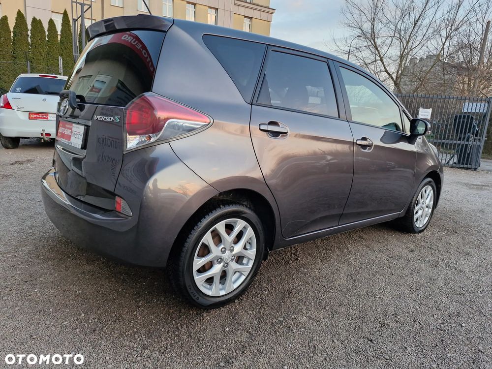 Toyota Verso S 1.33 Premium - 5