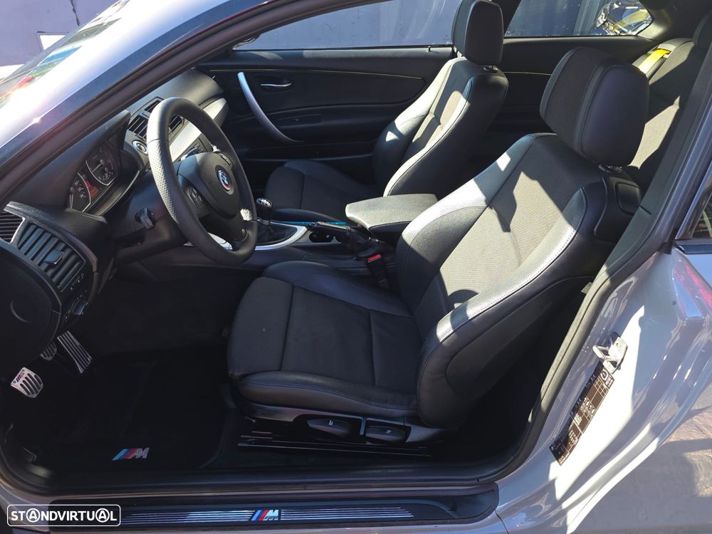 BMW 118 d Limited Edition Lifestyle c/ M Sport Pack - 15