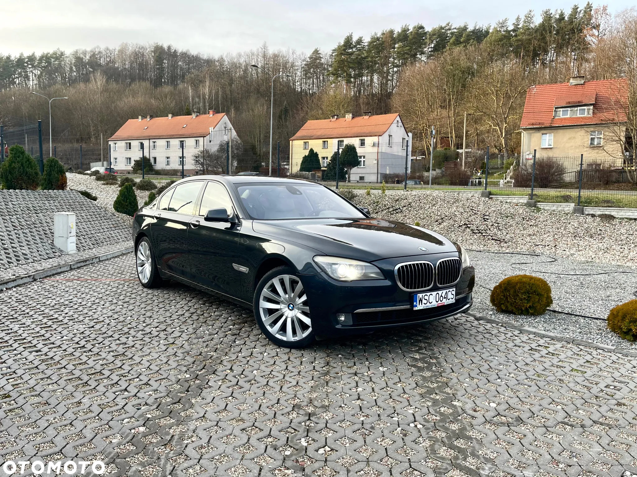 BMW Seria 7 750Li - 8