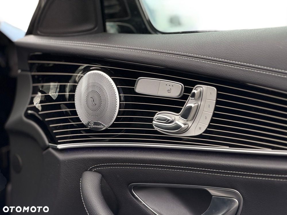 Mercedes-Benz Klasa E 220 d 4-Matic AMG/Avantgarde - 24