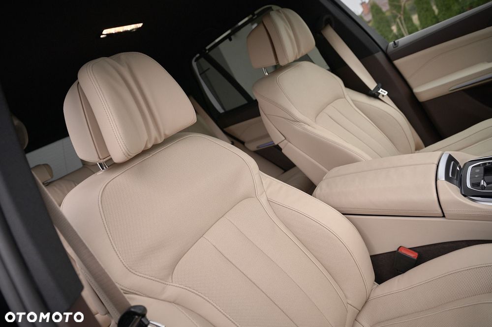 BMW X5 xDrive30d - 23