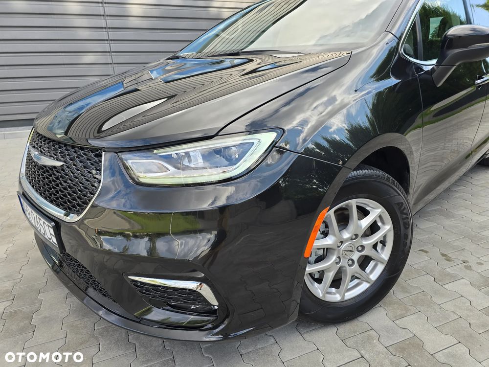 Chrysler Pacifica - 10