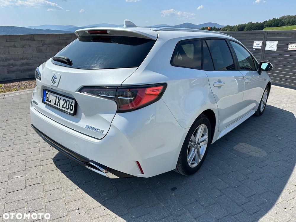 Suzuki Swace 1.8 Hybrid Premium Plus CVT - 4