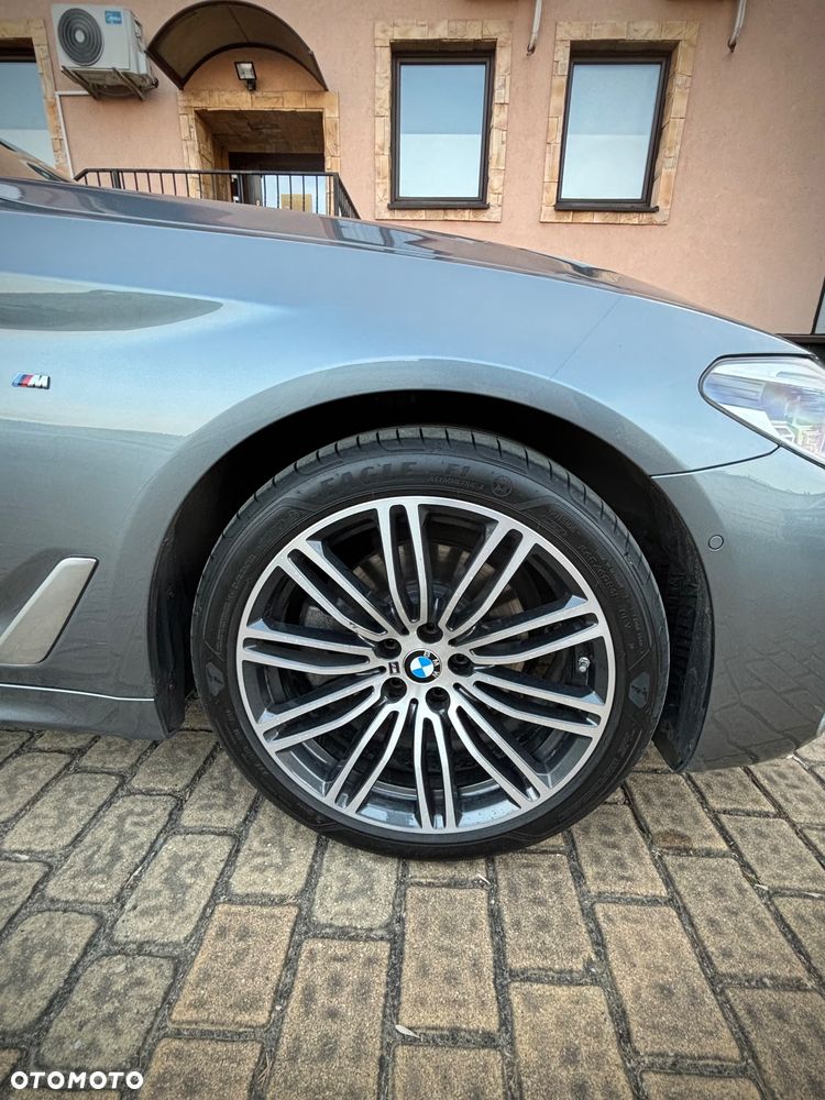BMW Seria 5 520d xDrive M Sport sport - 15