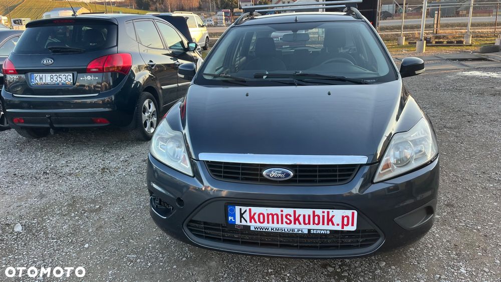 Ford Focus 1.6 Ambiente - 10