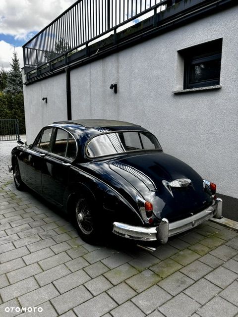 Jaguar Daimler - 10