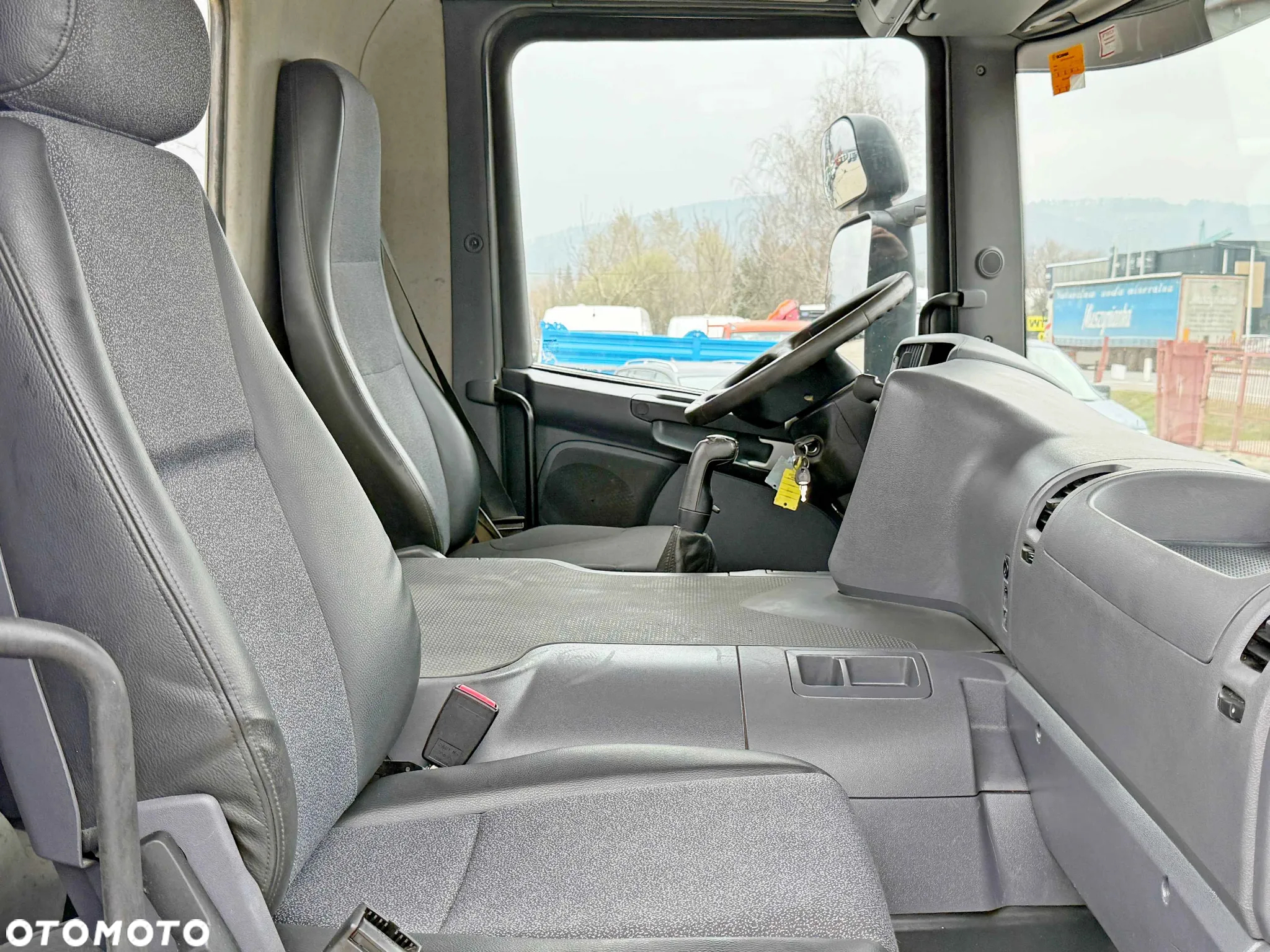 Scania P 270 * LAWETA 9,15 m * STAN BDB - 9