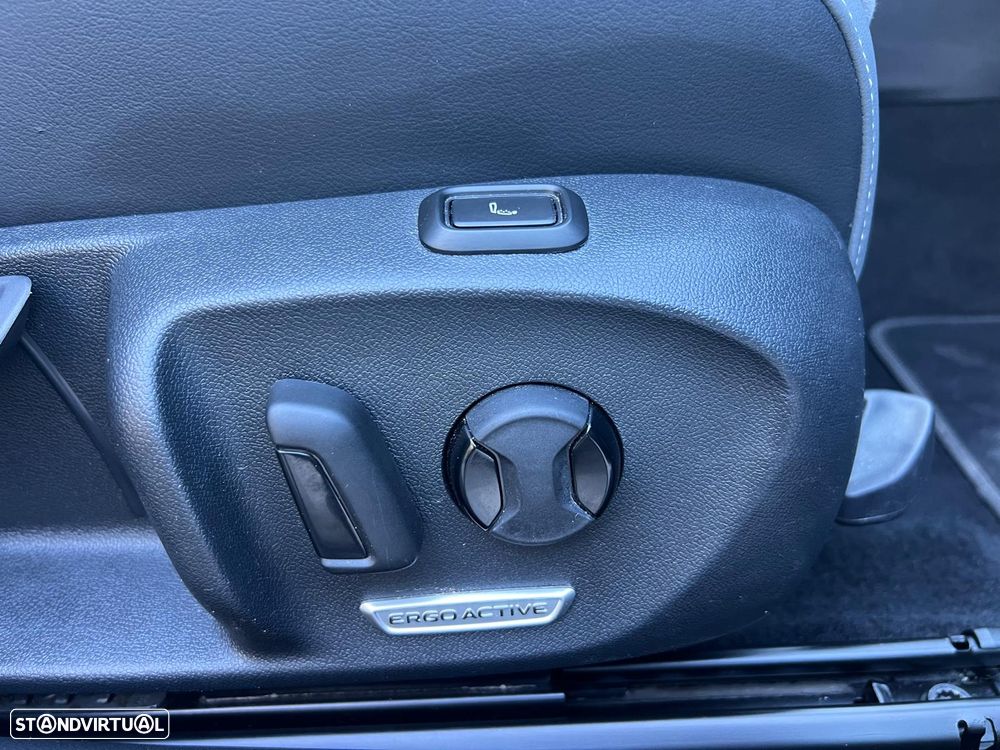 VW Passat Variant 2.0 TDi Business DSG - 13