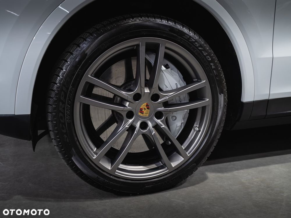 Porsche Cayenne Coupe - 6