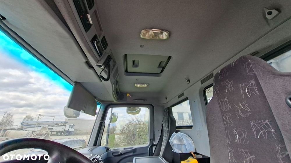 Versalift Actros 3241 B 8X4 + Schwing Fbp 24-125 - 36