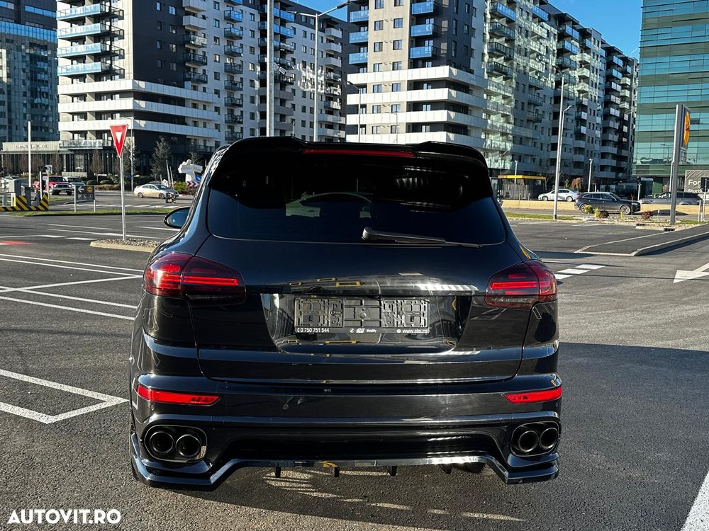 Porsche Cayenne - 5