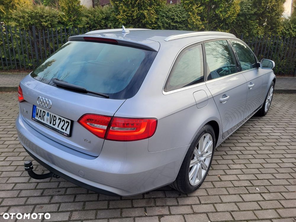 Audi A4 Avant - 4