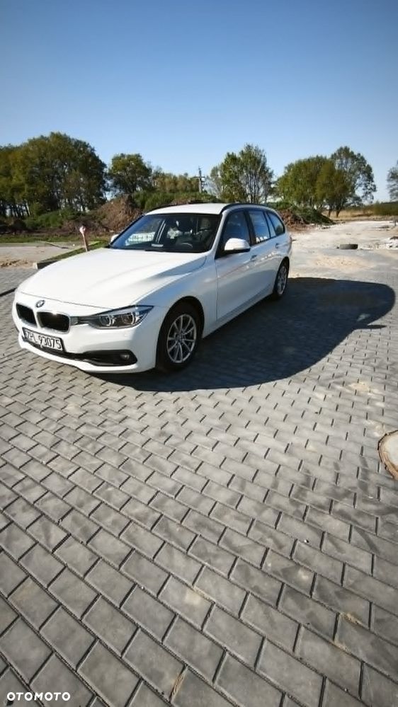 BMW Seria 3 318i GPF Advantage - 10