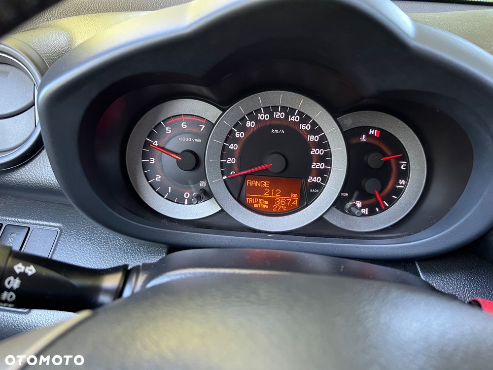 Toyota RAV4 2.2 D-4D Premium - 26