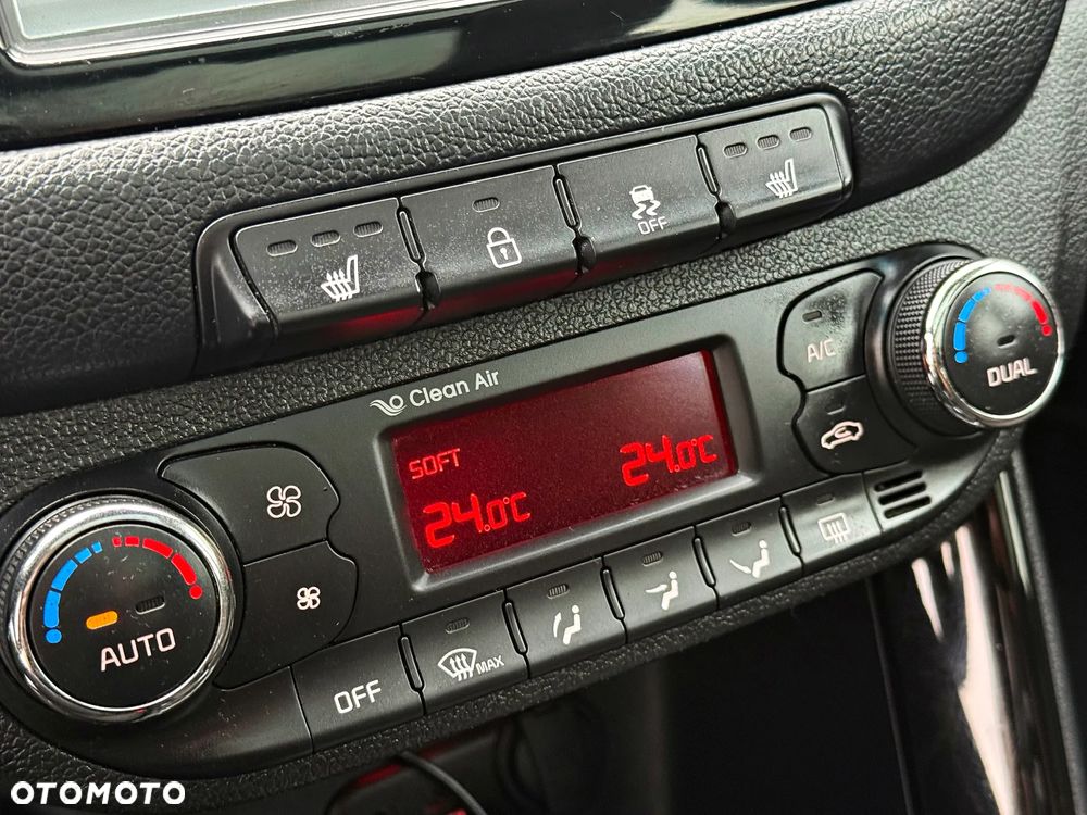 Kia Ceed 1.6 GDI Platinum Edition - 30