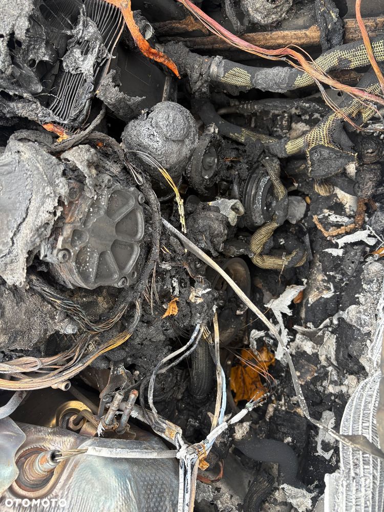 Mercedes-Benz Klasa C 200 4Matic 9G-TRONIC - 7