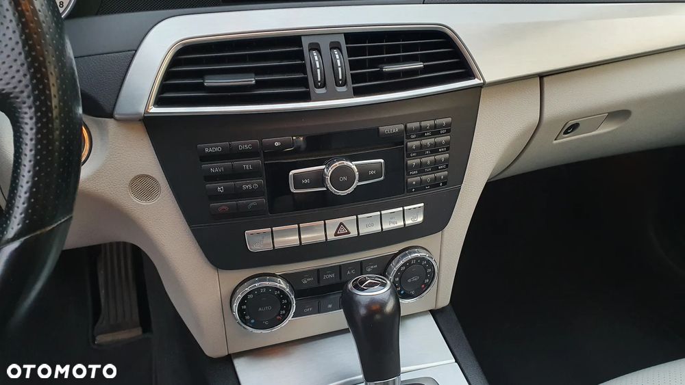 Mercedes-Benz Klasa C 250 (BlueEFFICIENCY) 7G-TRONIC - 9