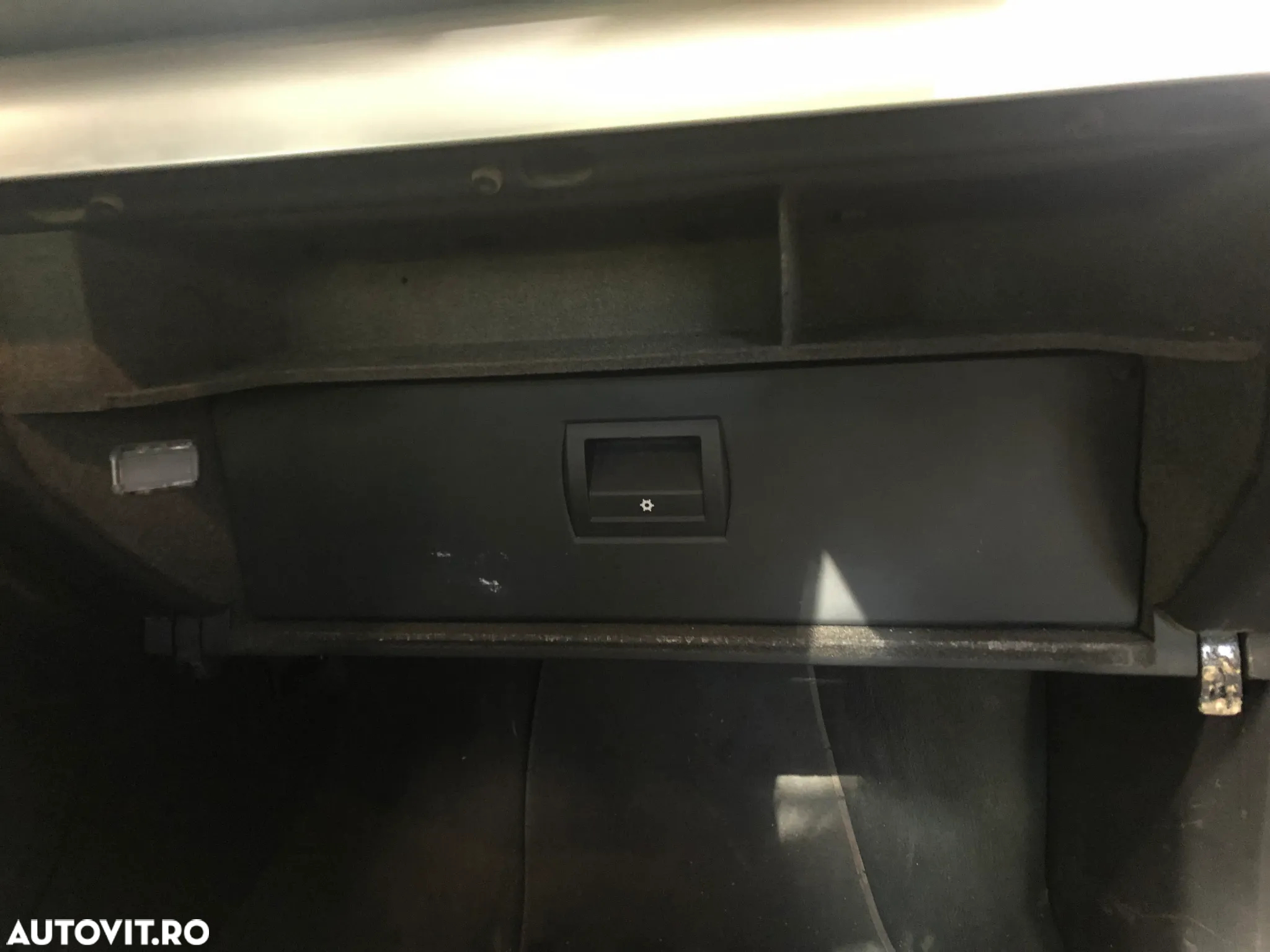 Dezmembrez Audi A4 B7 break 2.0 automat albastru 2006 - 7