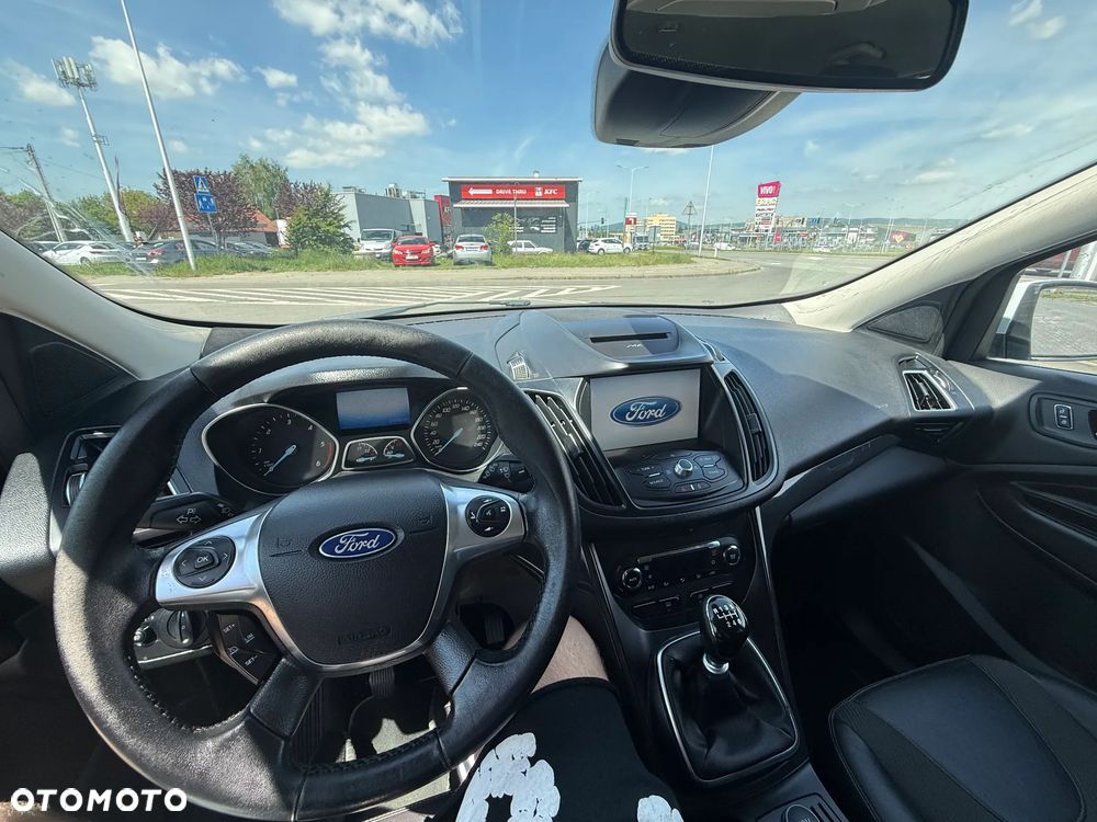 Ford Kuga - 13
