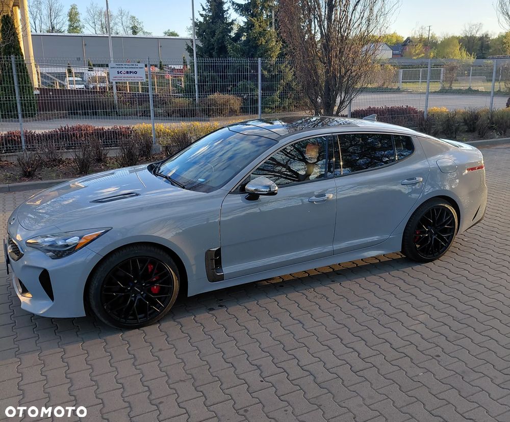 Kia Stinger 3.3 T-GDI AWD GT - 2