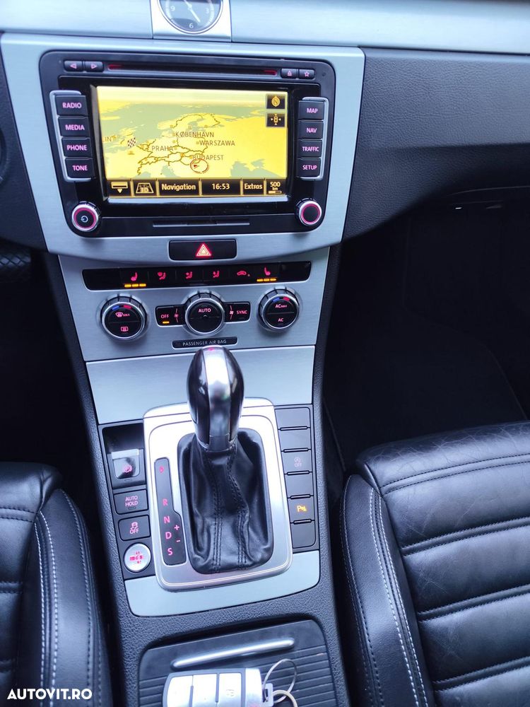 Volkswagen Passat CC - 12