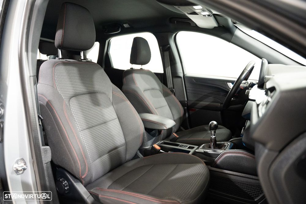 Ford Kuga 1.5 EcoBoost ST-Line - 26