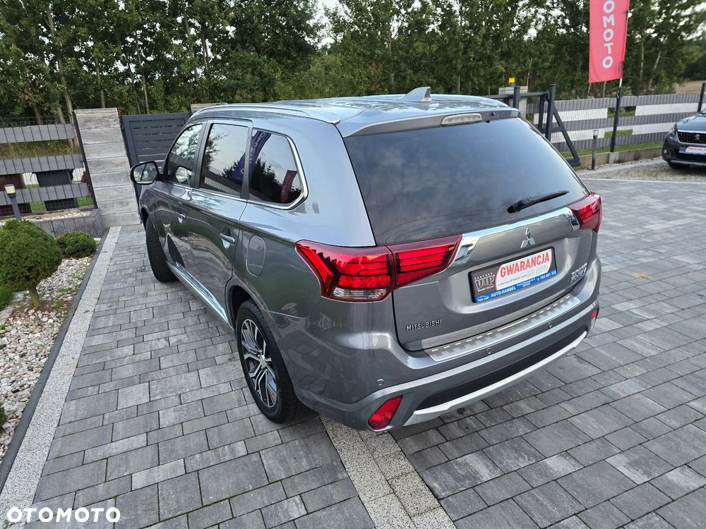 Mitsubishi Outlander - 6