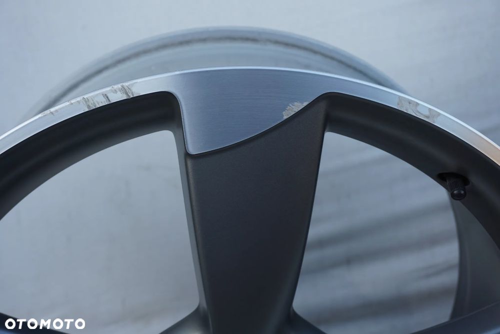 Audi 5x112 20 8,5J et45 4G0601025 - 17