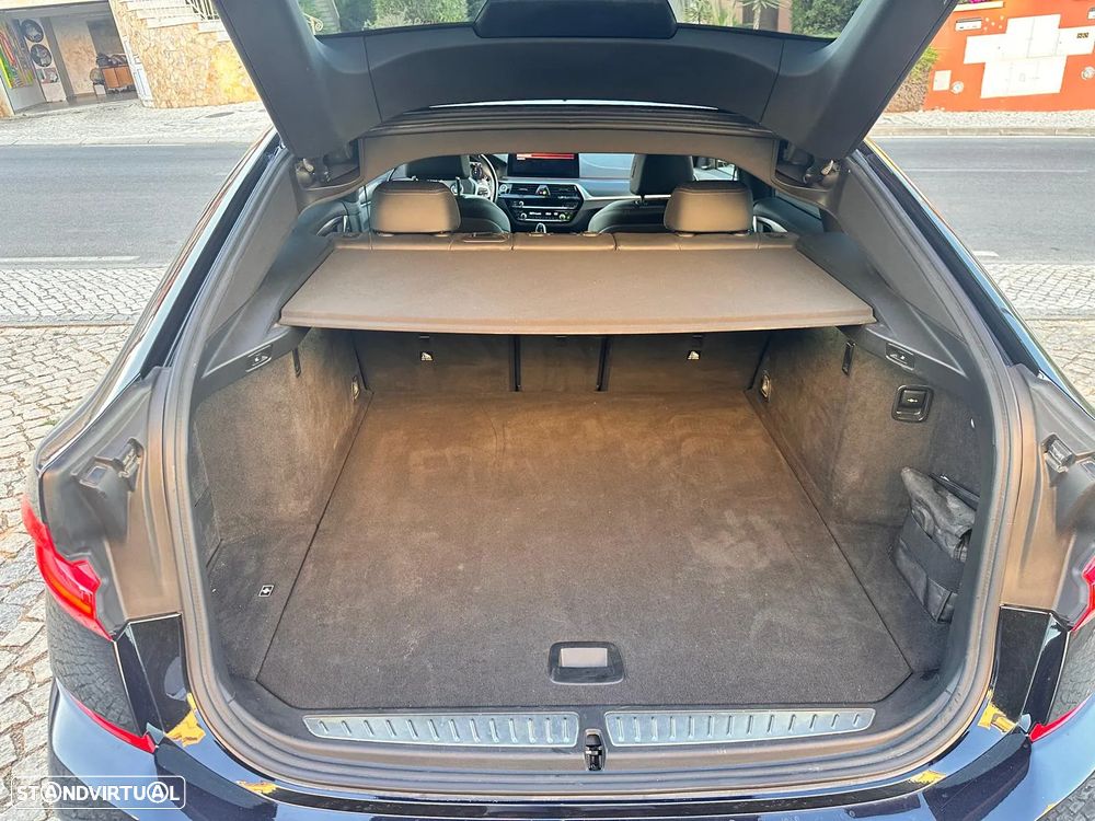 BMW 620 Gran Turismo d xDrive Pack M - 10