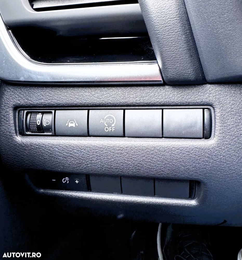 Nissan Qashqai 1.3 l MHEV X-Tronic N-Connecta - 28