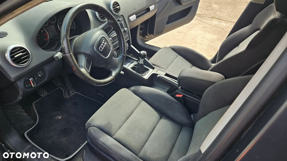 Audi A3 Sportback 1.4 TFSI Attraction - 11