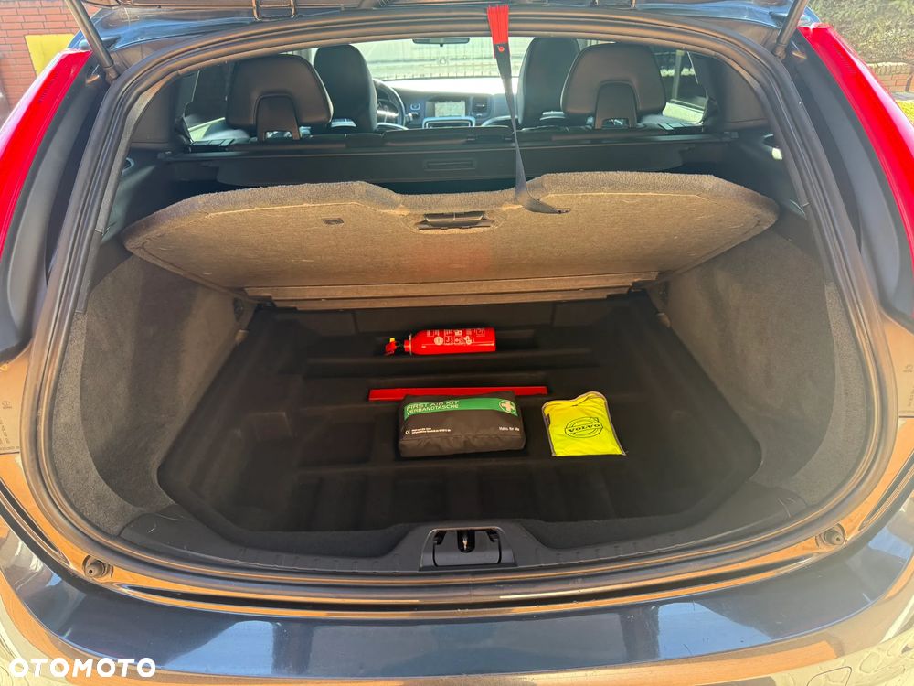 Volvo V60 D2 R-Design Summum - 15