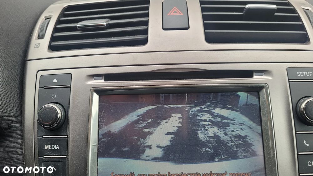 Toyota Avensis 2.0 D-4D Executive - 9