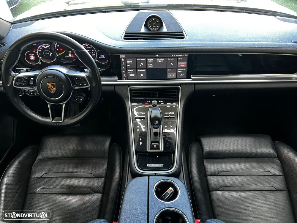 Porsche Panamera Sport Turismo 4 E-Hybrid Platinum Edition PDLS - 23