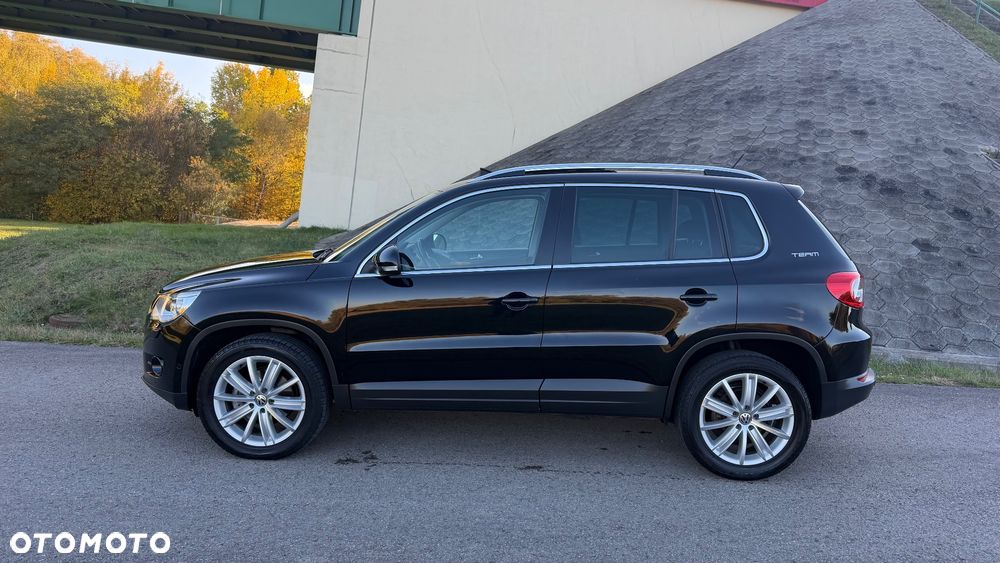 Volkswagen Tiguan - 9