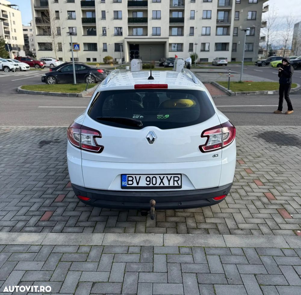 Renault Megane ENERGY dCi 110 Start & Stop Bose Edition - 5