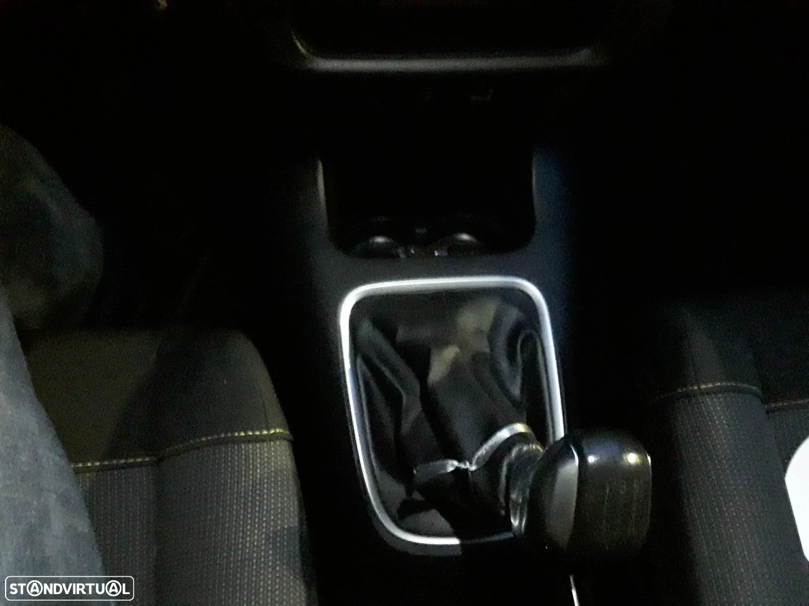 Citroën C3 1.2 PureTech Max - 17