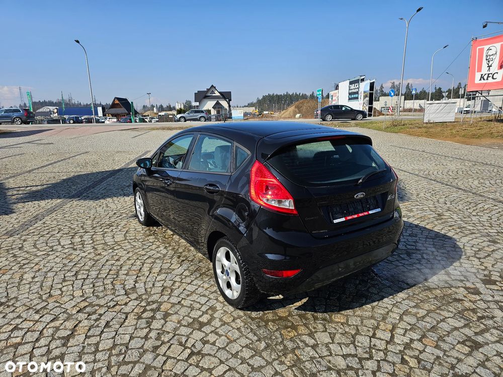 Ford Fiesta 1.4 TDCI Champions Edition - 4