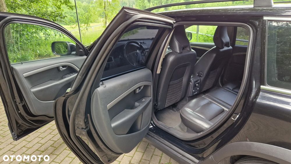 Volvo XC 70 2.4D Momentum - 21