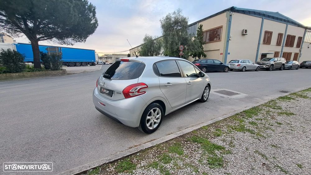 Peugeot 208 1.4 HDi Active - 19