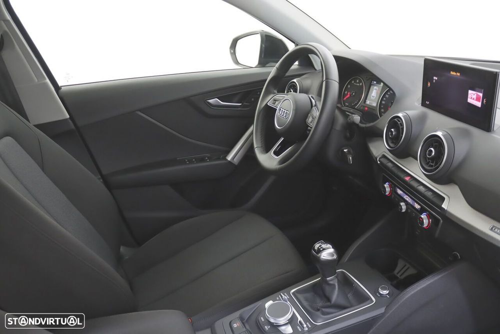Audi Q2 30 TFSI — fotografia 6